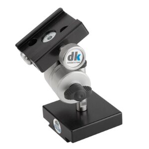 Swivel unit with universal joint